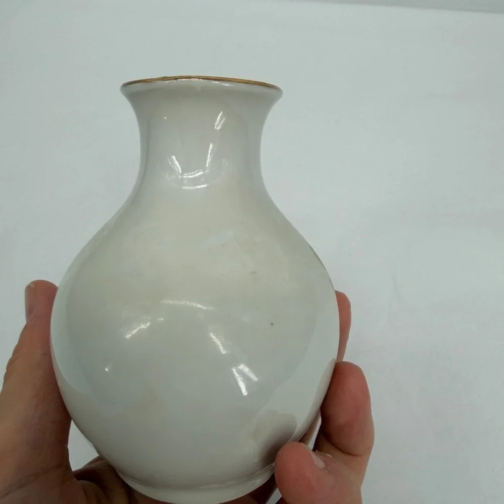 Holly Hobbie Bud Vase Porcelain Gold Trim Vintage Decor Small Retro Kitsch
